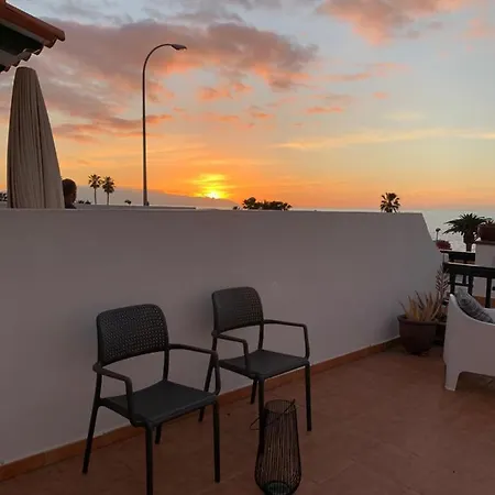 Ruhige Mit Meerblick Und Pool Apartment